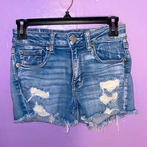 American Eagle / Lace Pocket Jean Shorts
